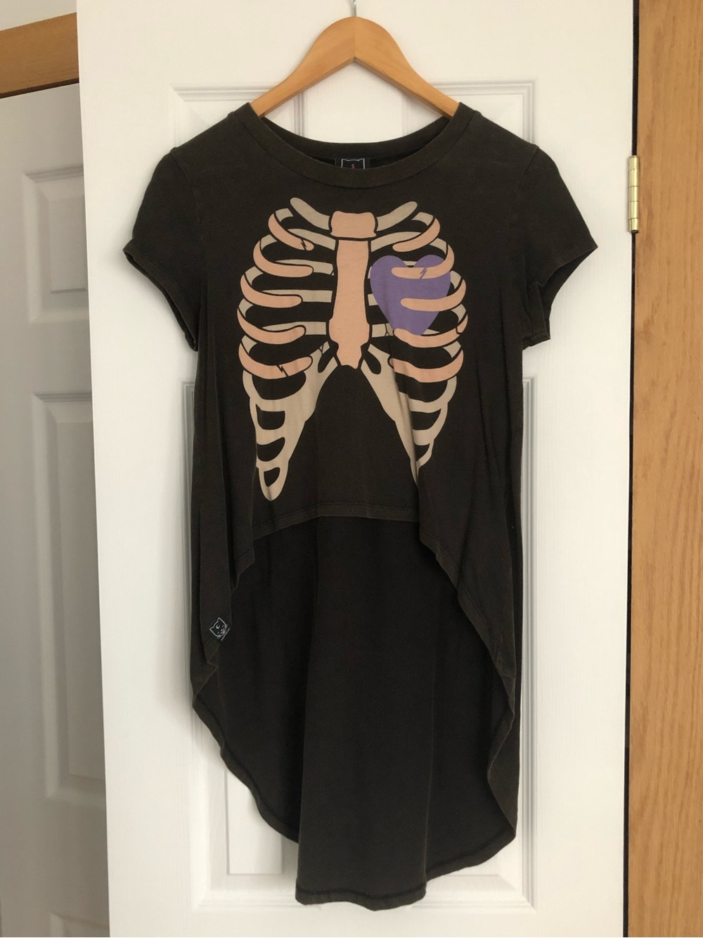 Dropdead High-Low Skeleton Tee